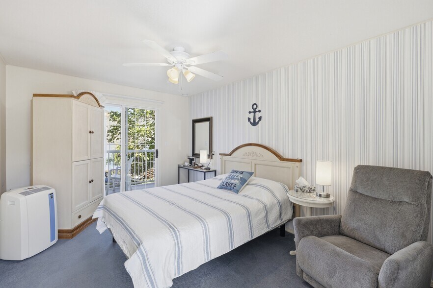 More Photos Of 7001 Savona Access Rd, Thompson-Nicola Hotel For Sale