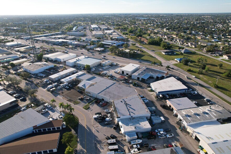 More Photos Of 1203 SE 9th Ter, Cape Coral Light Distribution For Lease