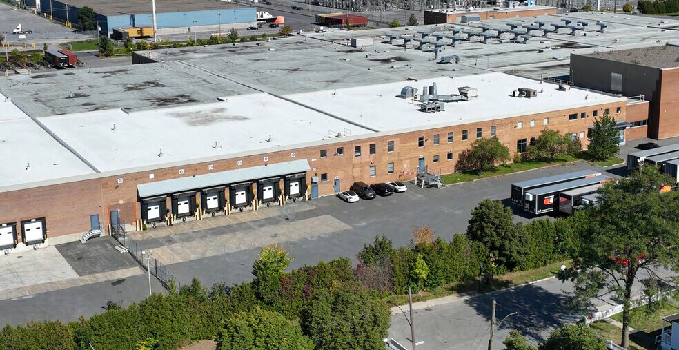 More Photos Of 7101 Rue Notre-Dame E, Montréal Warehouse For Lease