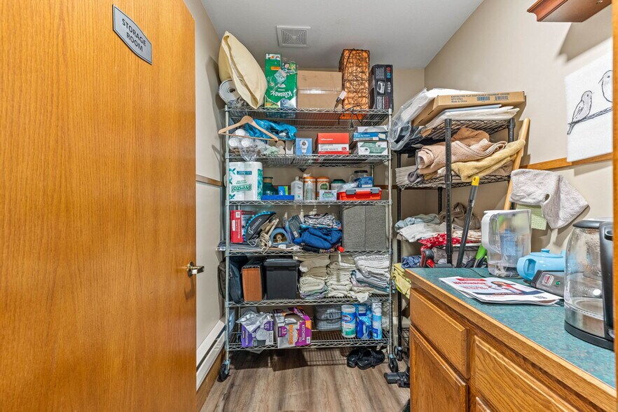 More Photos Of 1700 Cooper Point Rd SW, Olympia Office For Sale