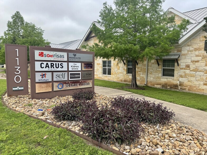 More Photos Of 1130 Cottonwood Crk, Cedar Park Medical For Sale