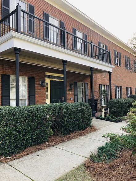 More Photos Of 1110 Hillcrest Rd, Mobile Office For Lease