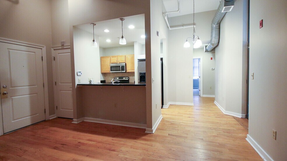 More Photos Of 125 W Saratoga St, Baltimore Apartments For Sale