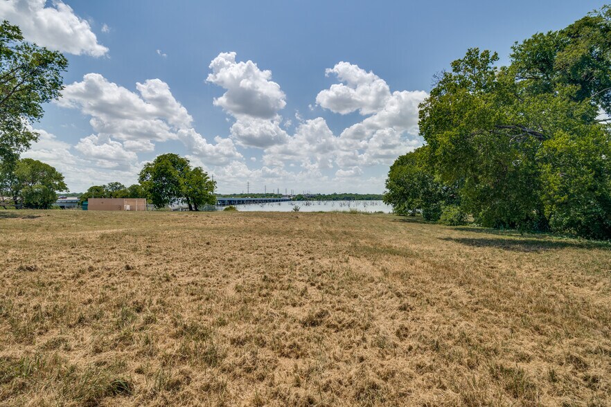 More Photos Of 6841 Lakeview Pky, Rowlett Land For Sale