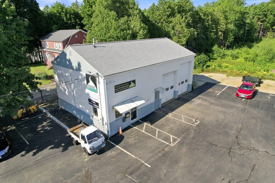 More Photos Of 445 High St, Somersworth Freestanding For Sale