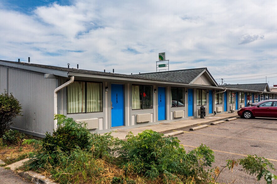 More Photos Of 6880 Sunset Strip Ave NW, Canton Hotel For Sale