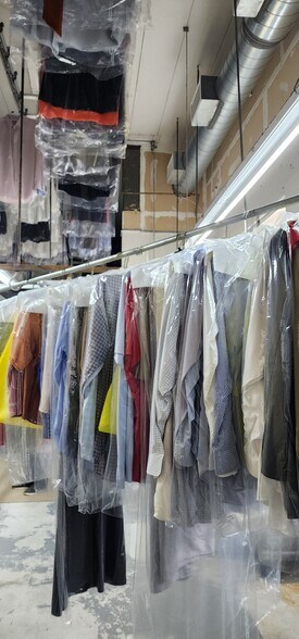 More Photos Of 7110 McGinnis Ferry Rd, Suwanee Service Station For Lease