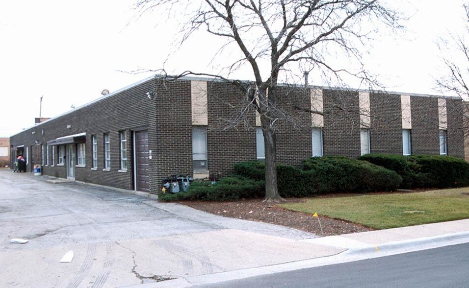 More Photos Of 2625 American Ln, Elk Grove Village Warehouse For Lease