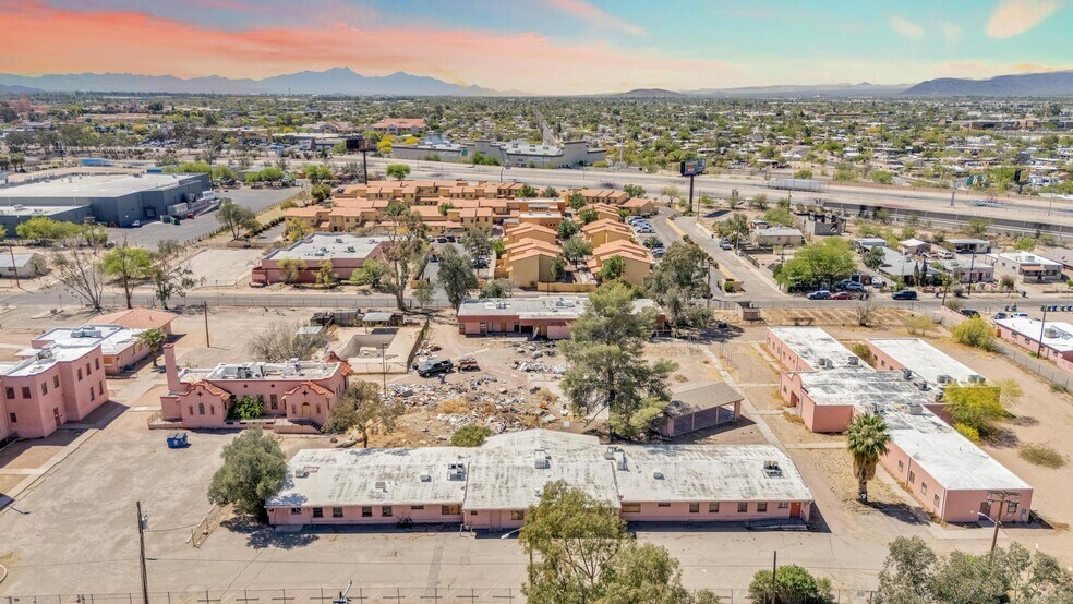 More Photos Of 2700 S 8th Ave, Tucson Medical For Sale