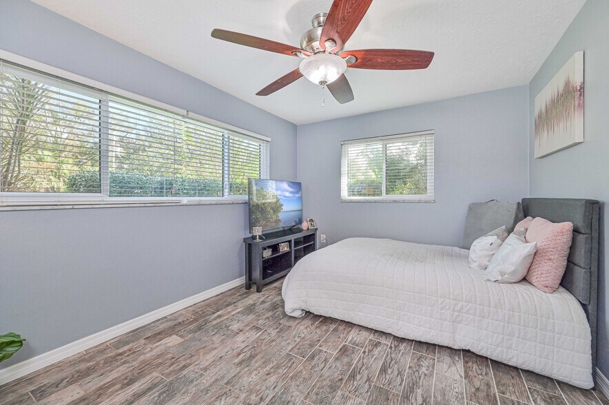 More Photos Of 4240 Ellis Rd, Fort Myers Apartments For Sale