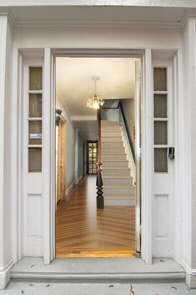 More Photos Of 69 Orange St, Brooklyn Specialty For Sale