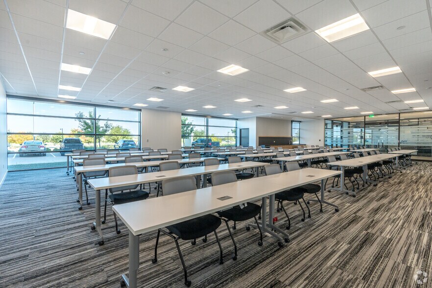 More Photos Of 1961 SH 121, Lewisville Unknown For Lease