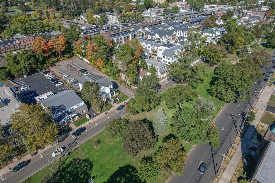 More Photos Of 179 N Broad St, Milford Medical For Lease