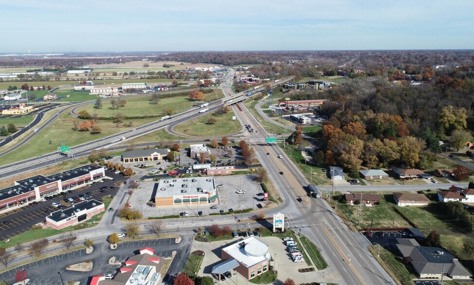 More Photos Of 401 N Bluff Rd, Collinsville Bank For Sale