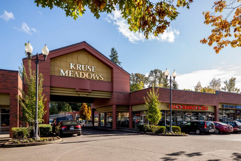 More Photos Of 15088 SW Bangy Rd, Lake Oswego Unknown For Lease