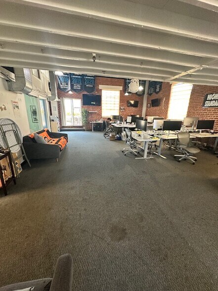 More Photos Of 3435 Cesar Chavez, San Francisco Office For Lease