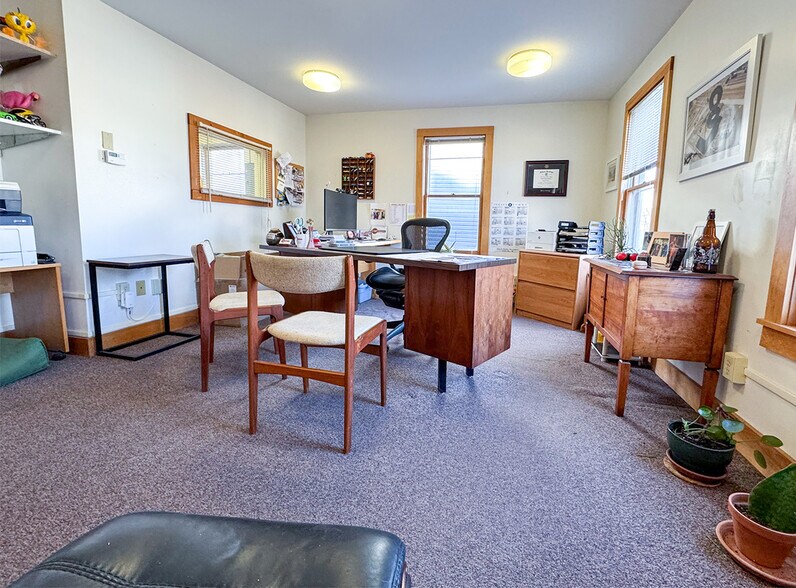 More Photos Of 407 W Seneca St, Ithaca Office For Sale