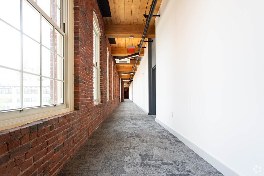 More Photos Of 165 Thorndike St, Lowell Apartments For Sale