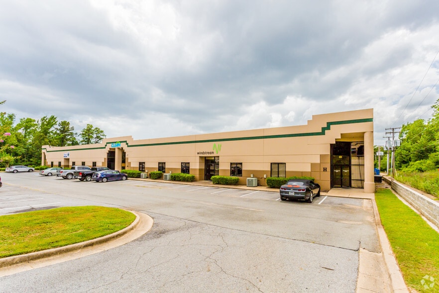 Primary Photo Of 1515 S Bowman Rd, Little Rock Unknown For Lease