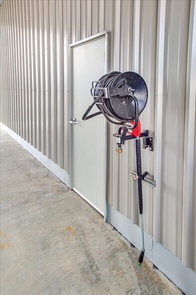 More Photos Of 501 Del Dr, Jerome Self Storage For Sale