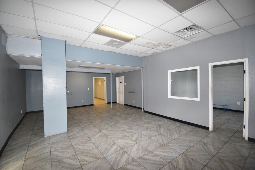 More Photos Of 410 Santa Fe St, El Paso Freestanding For Lease