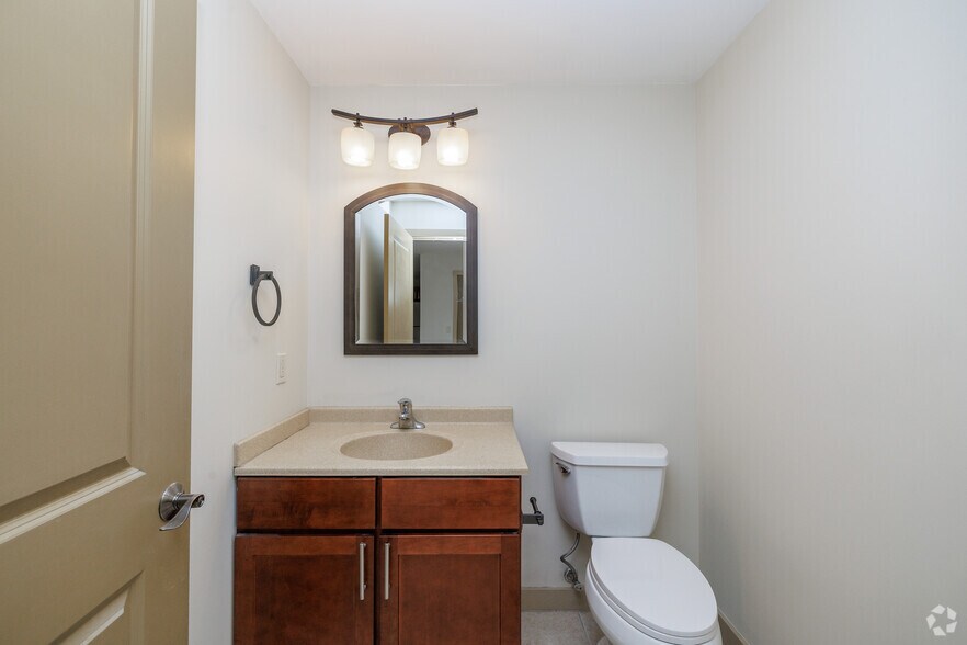 More Photos Of 4001 E Genesee St, Syracuse Apartments For Lease