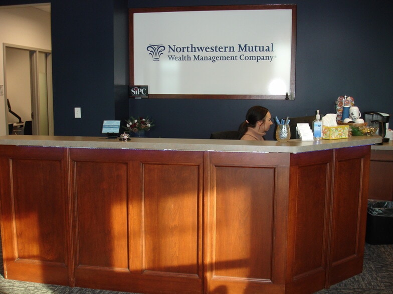 More Photos Of 2700 National Dr, Onalaska Office For Lease