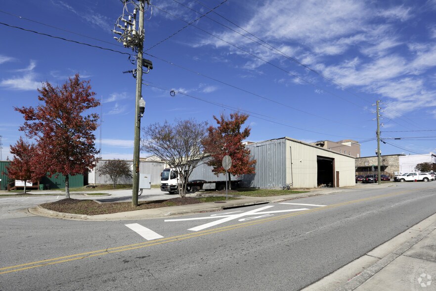 More Photos Of 33 Laura St, Winder Warehouse For Sale