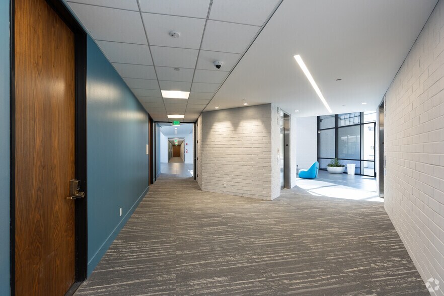 More Photos Of 30851 Agoura Rd, Agoura Hills Loft Creative Space For Lease