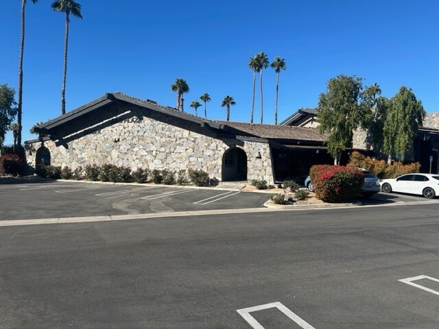 More Photos Of 40004 Cook St, Palm Desert Medical For Lease