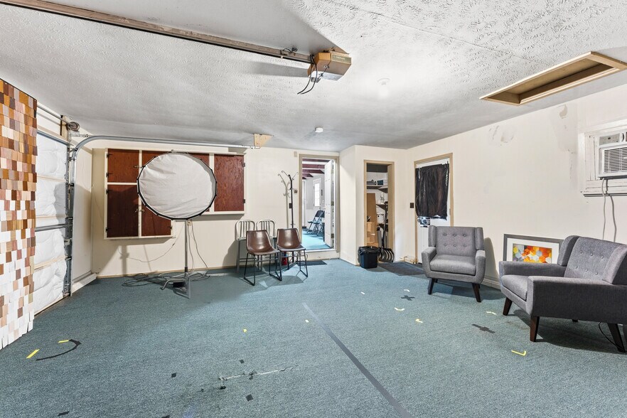 More Photos Of 201 N Cleveland Massillon Rd, Akron Office For Sale