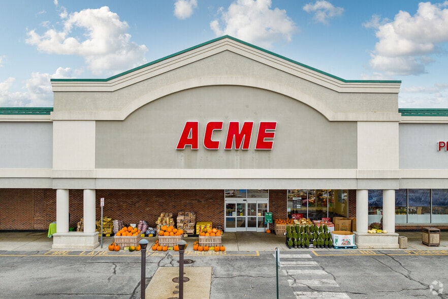 More Photos Of 455 State Rt 23, Wantage Supermarket For Lease