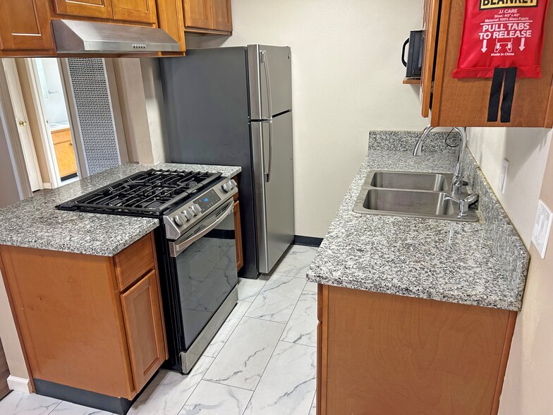 More Photos Of 310 W Poplar St, Stockton Apartments For Sale