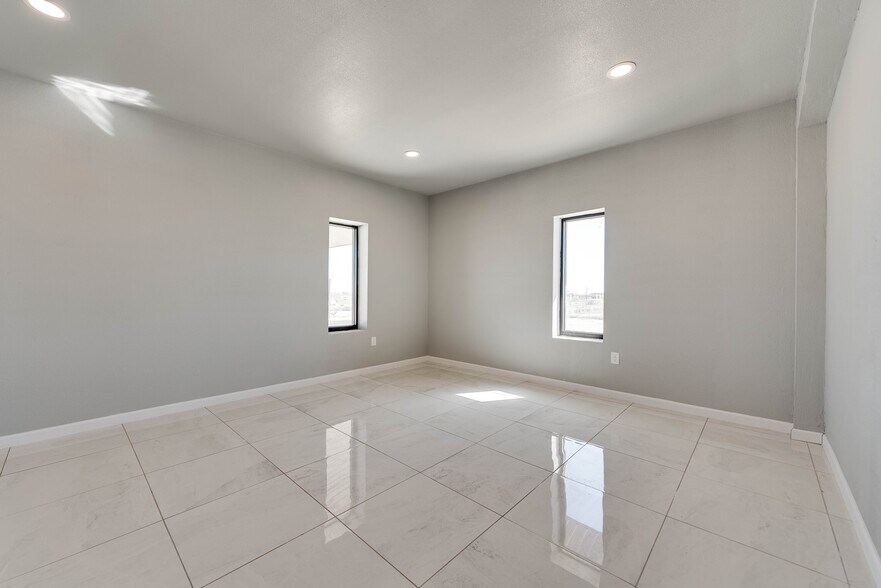 More Photos Of 2820 S FM 866, Odessa Manufacturing For Lease