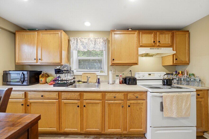 More Photos Of 55 Washington St, Lockport Apartments For Sale
