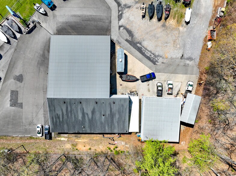 More Photos Of 2905 Cherokee Park Rd, Morristown Auto Dealership For Sale
