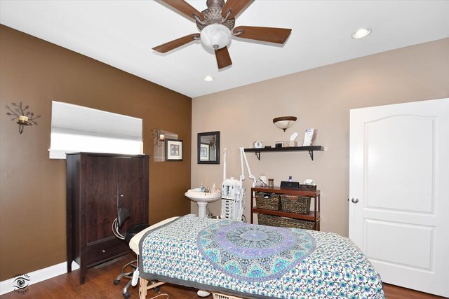 More Photos Of 111 N Lincoln St, Braidwood Storefront Retail Office For Sale