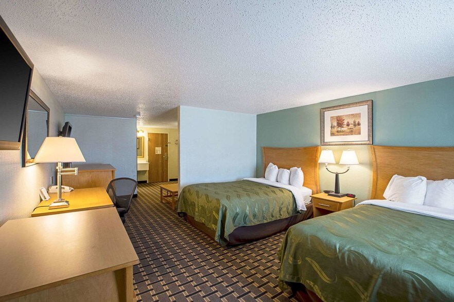 More Photos Of 3537 W Broadway, Council Bluffs Hotel For Sale