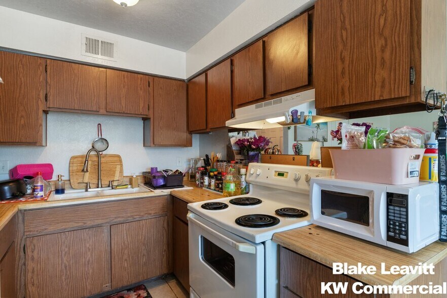 More Photos Of 4740 Corsaire Ave, Las Vegas Apartments For Sale