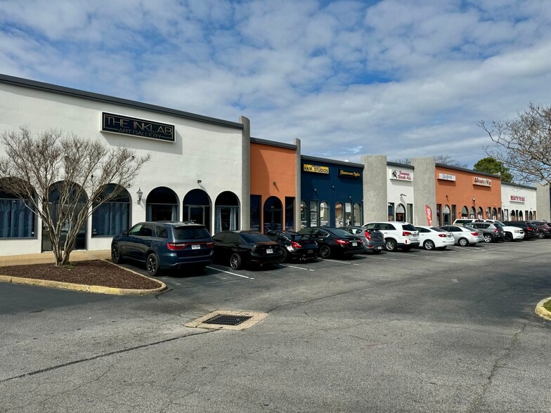 More Photos Of 3972 Holland Rd, Virginia Beach Unknown For Lease