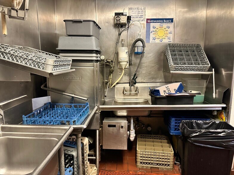 More Photos Of 348 Black Rock Tpke, Fairfield Restaurant For Sale