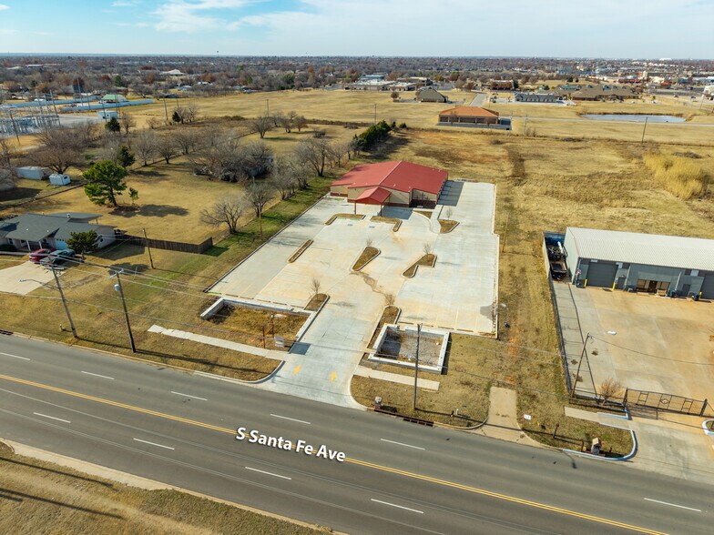 More Photos Of 8017 S Santa Fe Ave, Oklahoma City Religious Facility For Sale