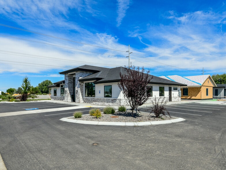 More Photos Of 3169 W Belltower Dr, Meridian Office For Sale