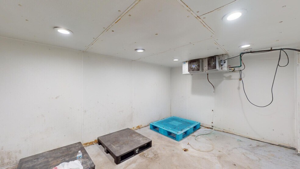 More Photos Of 5346 Devonshire Ave, Saint Louis Storefront For Lease