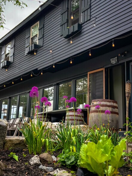 More Photos Of 289 Common Rd, Union General Retail For Sale