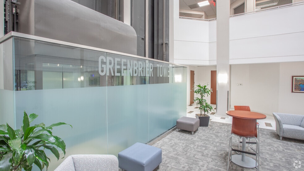 More Photos Of 860 Greenbrier Cir, Chesapeake Unknown For Lease