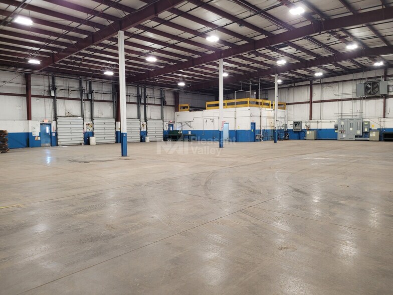 More Photos Of 1329 E Archwood Ave, Akron Warehouse For Lease