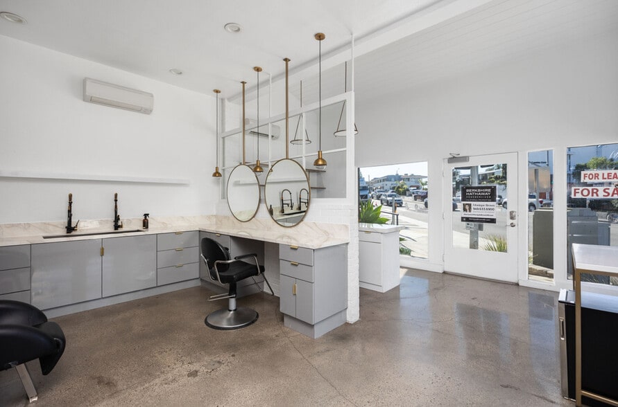 More Photos Of 1590 S Coast Hwy, Laguna Beach Storefront Retail Office For Sale