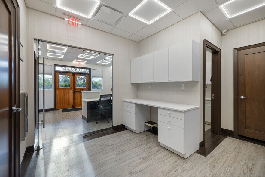 More Photos Of 5-28 Indian Rock, Suffern Unknown For Lease