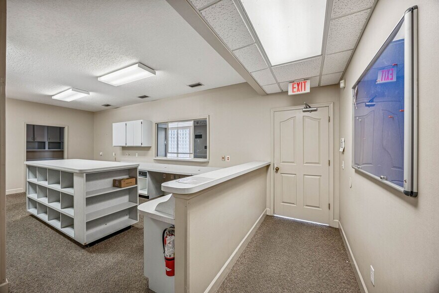 More Photos Of 1888 14th St S, Fernandina Beach Office For Lease